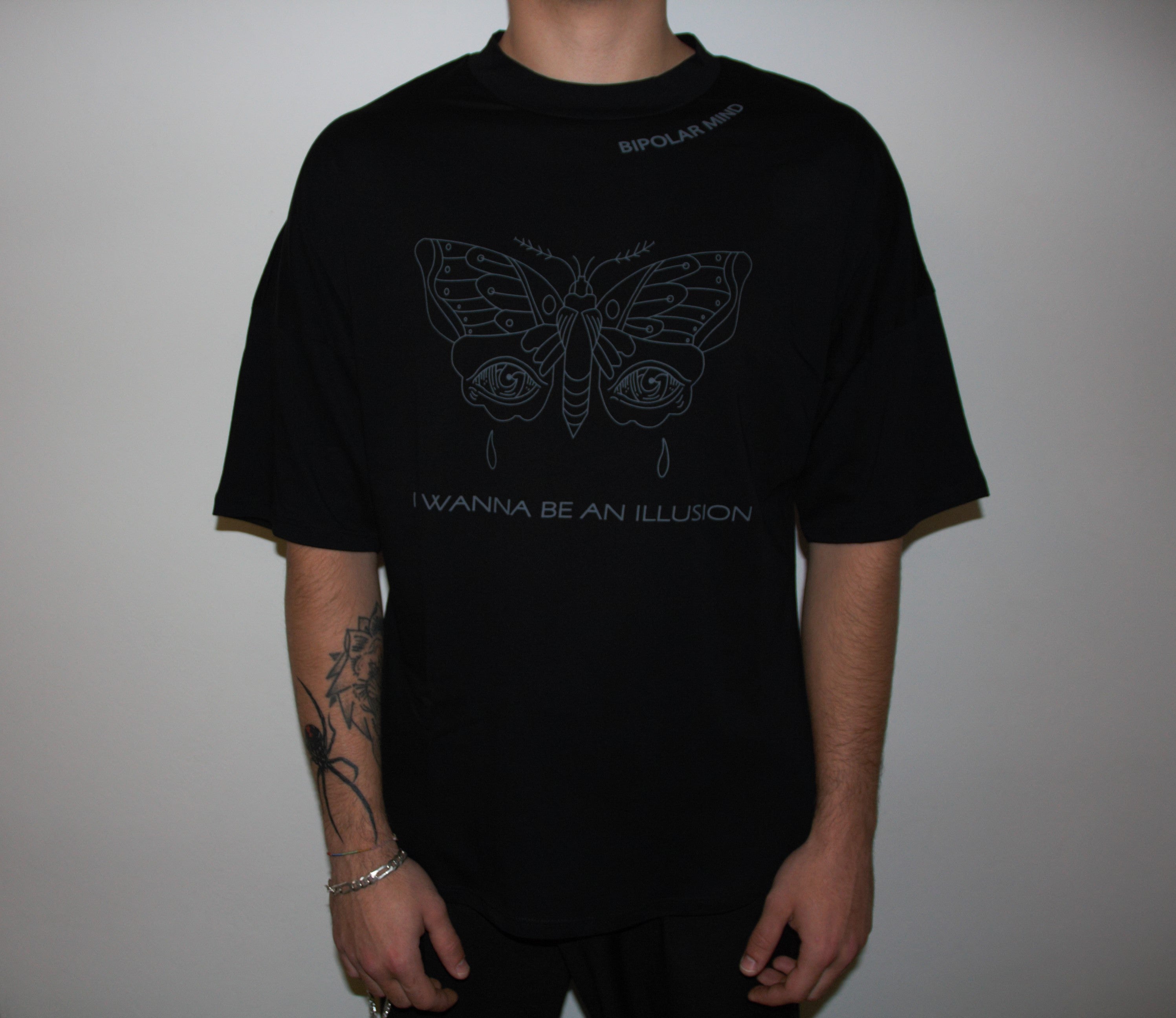 BUTTERFLY TEAR T