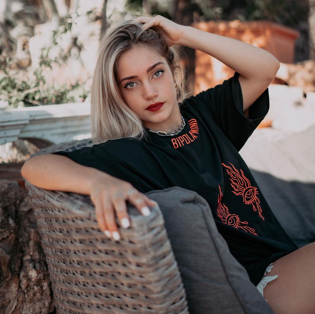 CORAL EYES